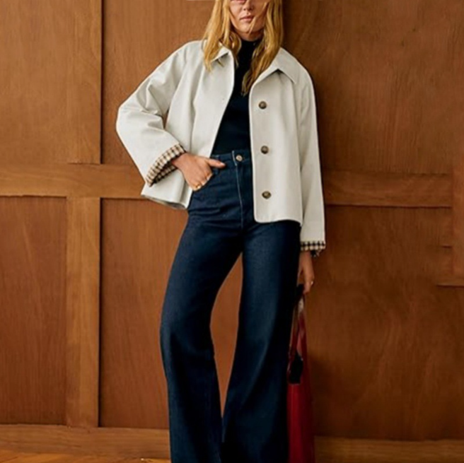 Women's Cropped Trench Coat with Checkered Lining